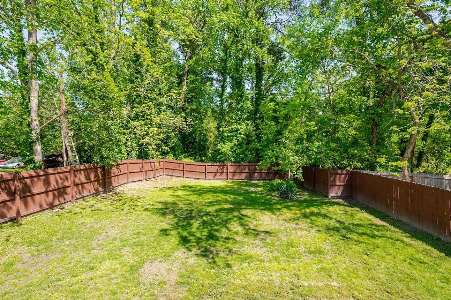 Modern 3-Bedroom, Big Fence Yard, Pets Stay Free Durham Zewnętrze zdjęcie