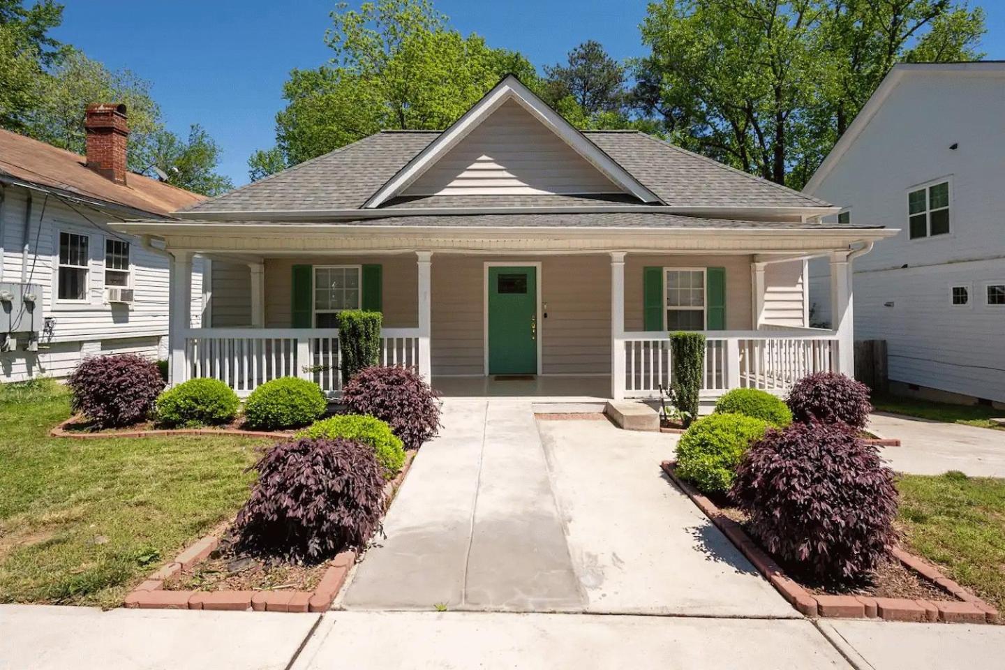 Modern 3-Bedroom, Big Fence Yard, Pets Stay Free Durham Zewnętrze zdjęcie